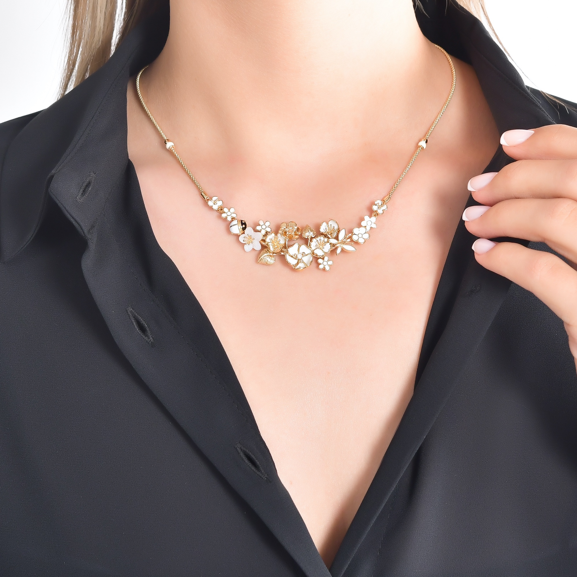 White Dreams колье