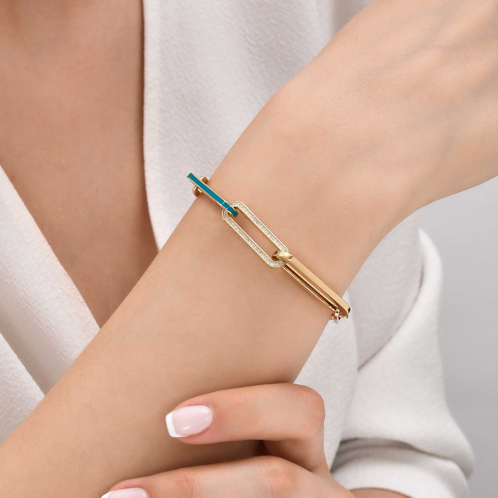 Attach браслет