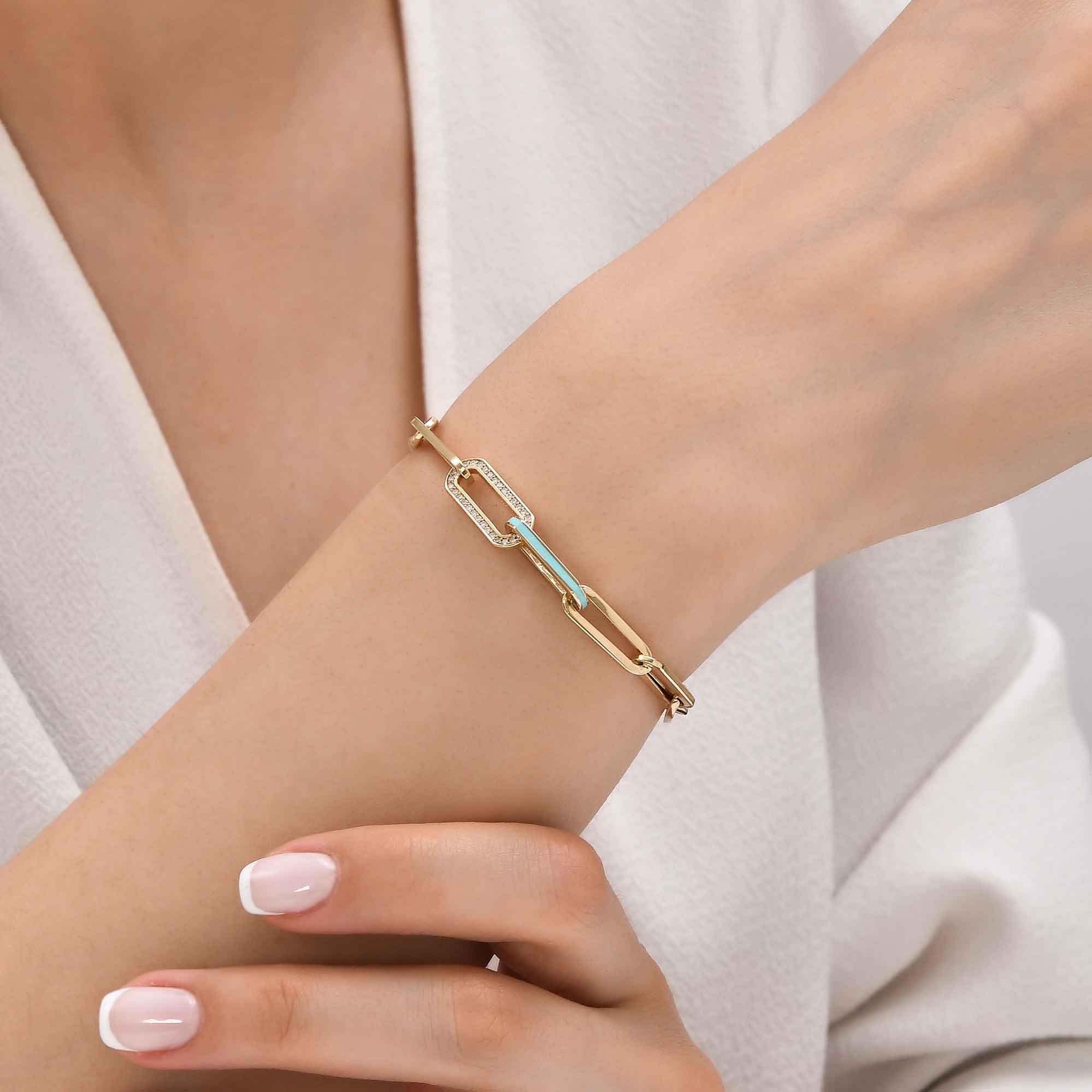 Attach браслет