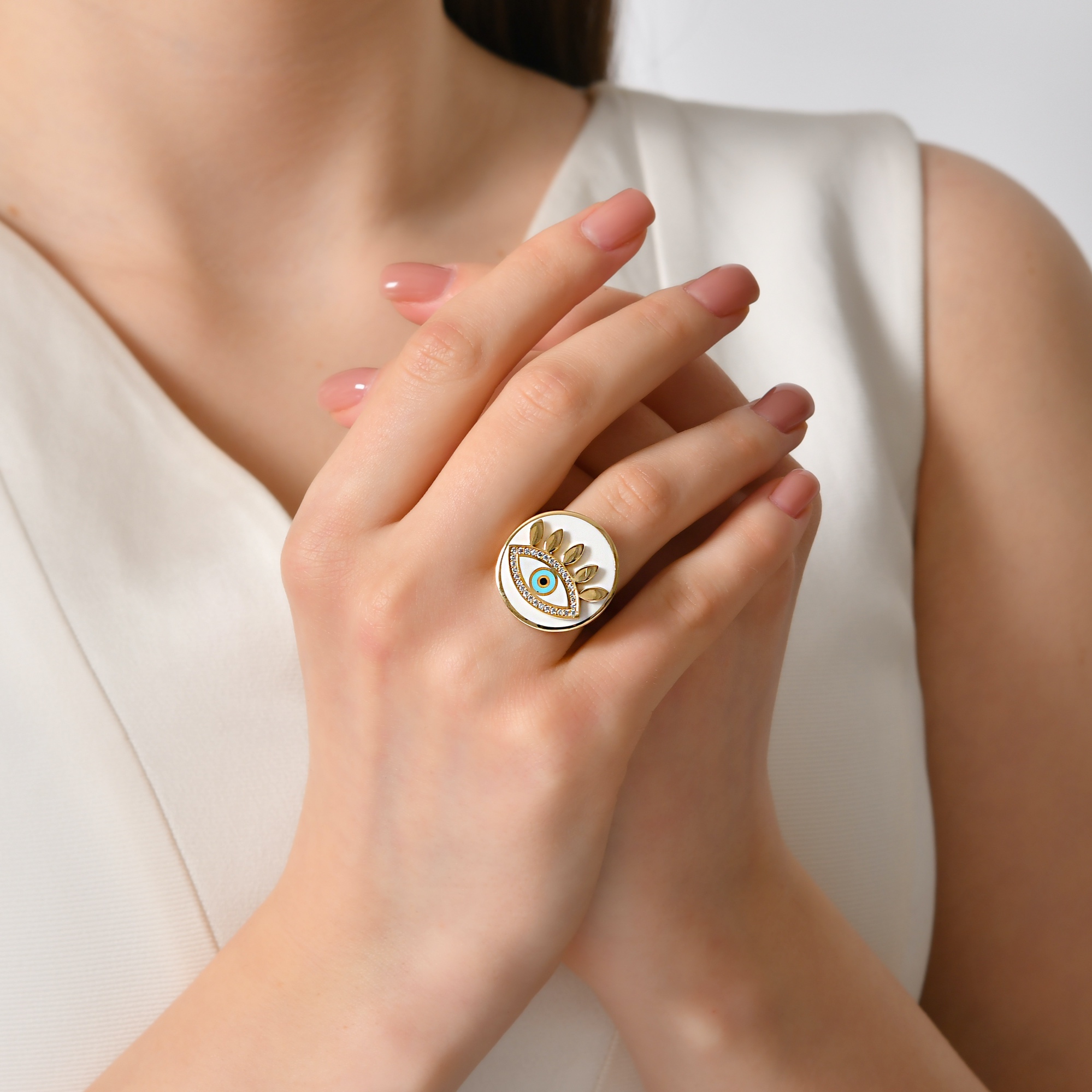 Eyes On You кольцо
