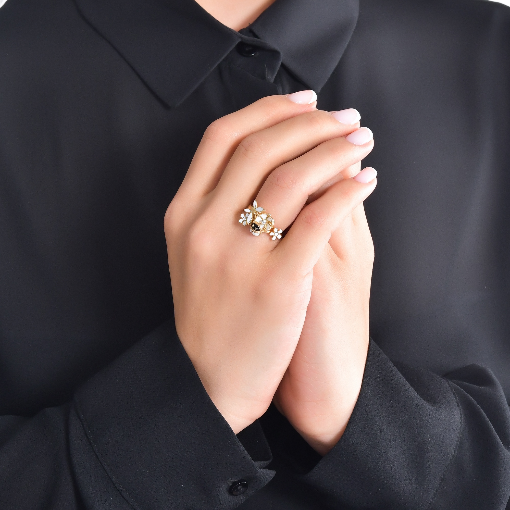 White Dreams кольцo